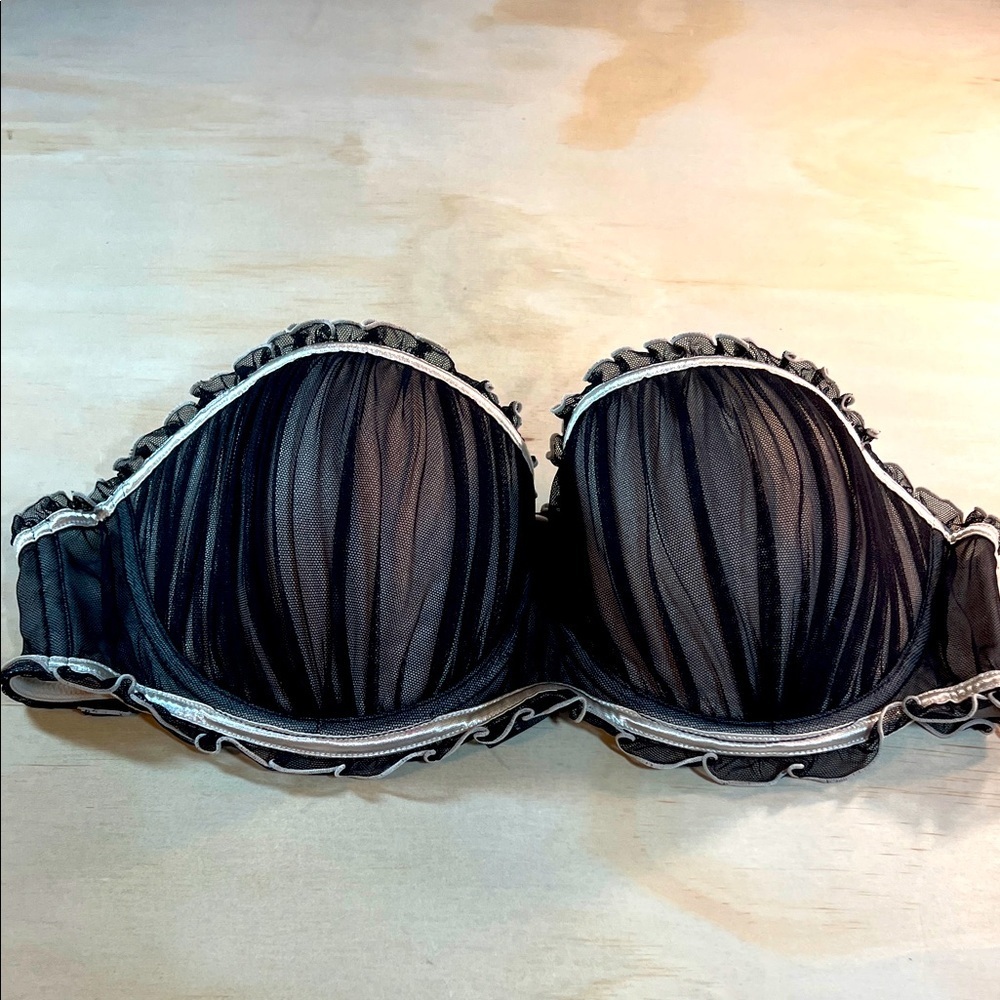 Kardashian Collection Intimate Bra black lace Strapless